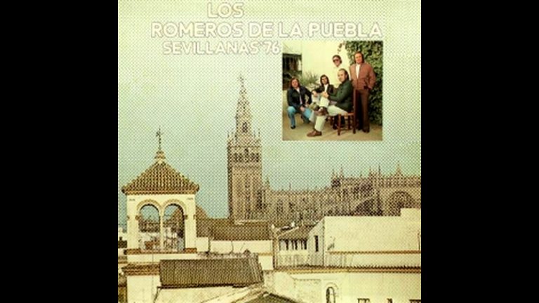 Descubre la belleza de la Giralda de Sevilla con una mantilla en la Torre del Oro